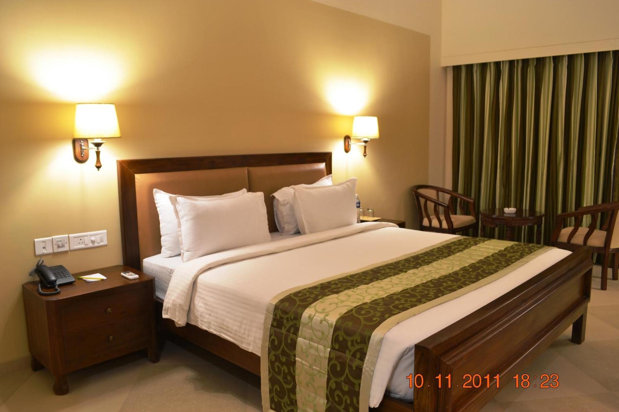 Uday Suites - The Airport Hotel Thiruvananthapuram Dış mekan fotoğraf