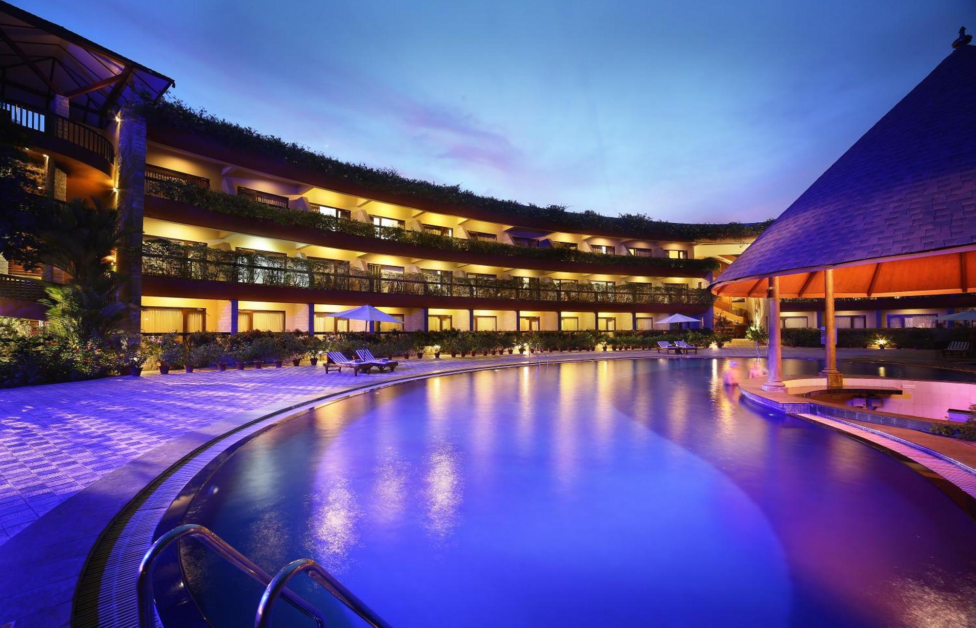 Uday Suites - The Airport Hotel Thiruvananthapuram Dış mekan fotoğraf