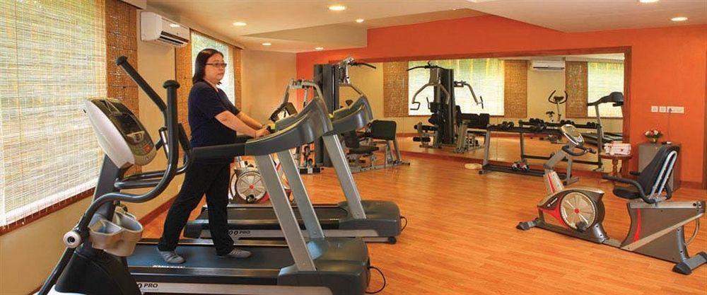 Uday Suites - The Airport Hotel Thiruvananthapuram Dış mekan fotoğraf