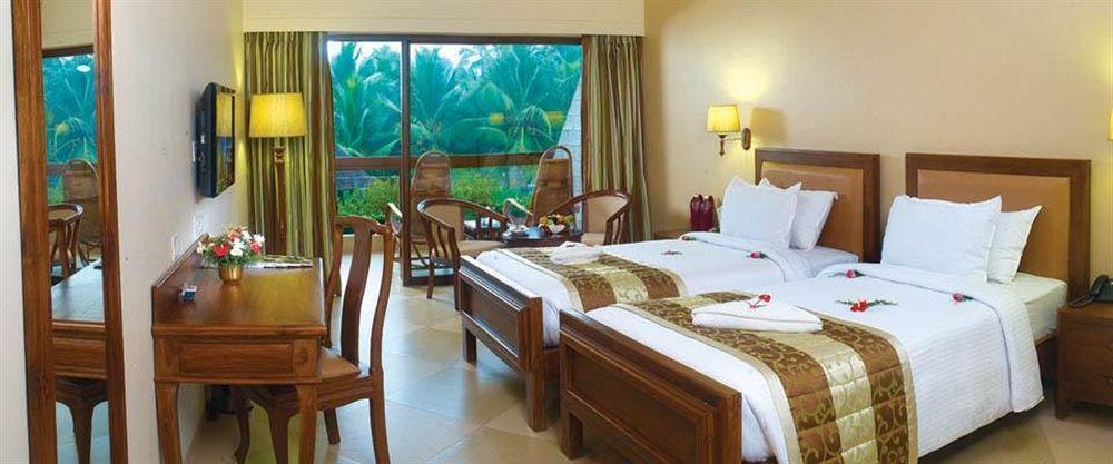 Uday Suites - The Airport Hotel Thiruvananthapuram Dış mekan fotoğraf