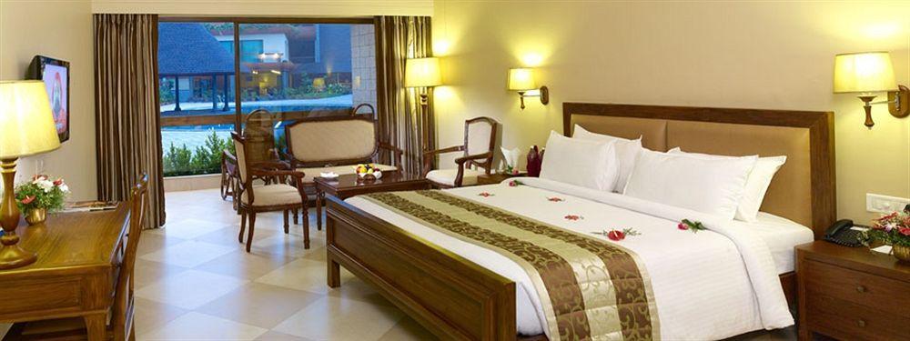 Uday Suites - The Airport Hotel Thiruvananthapuram Dış mekan fotoğraf