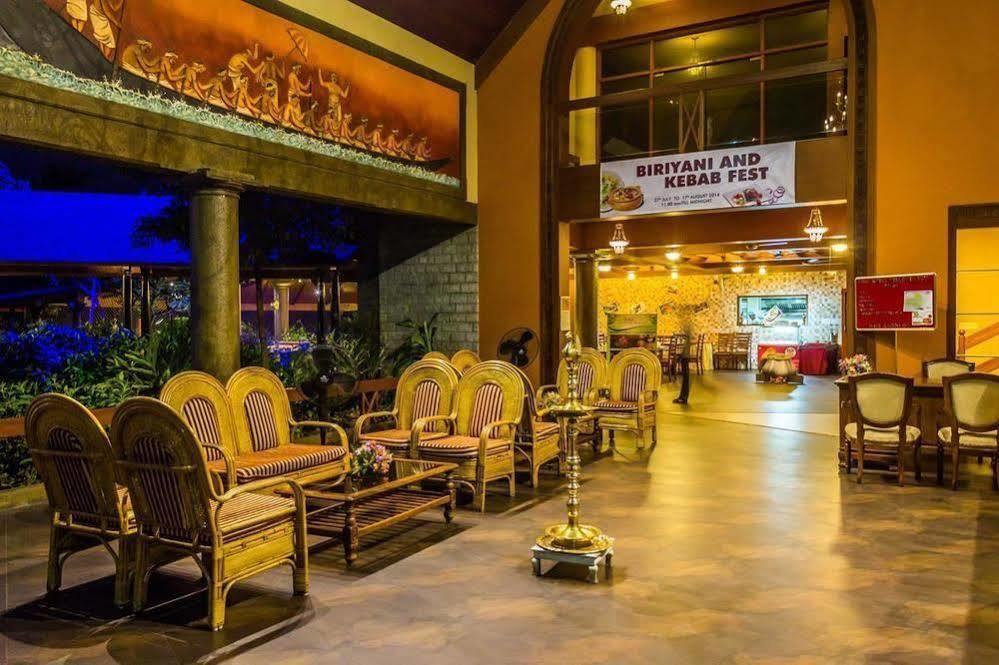 Uday Suites - The Airport Hotel Thiruvananthapuram Dış mekan fotoğraf