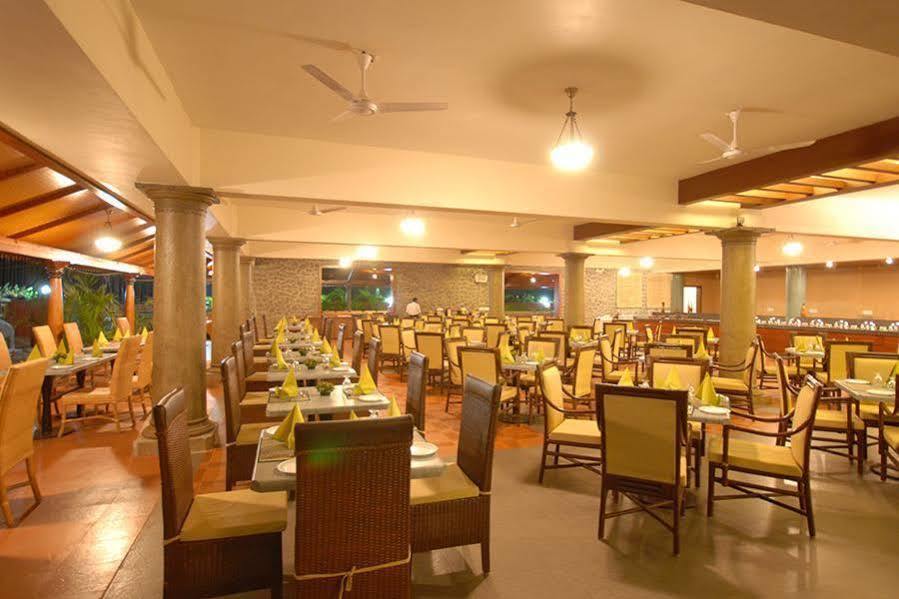 Uday Suites - The Airport Hotel Thiruvananthapuram Dış mekan fotoğraf