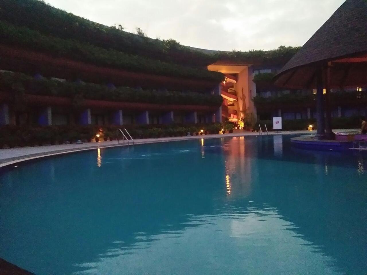 Uday Suites - The Airport Hotel Thiruvananthapuram Dış mekan fotoğraf